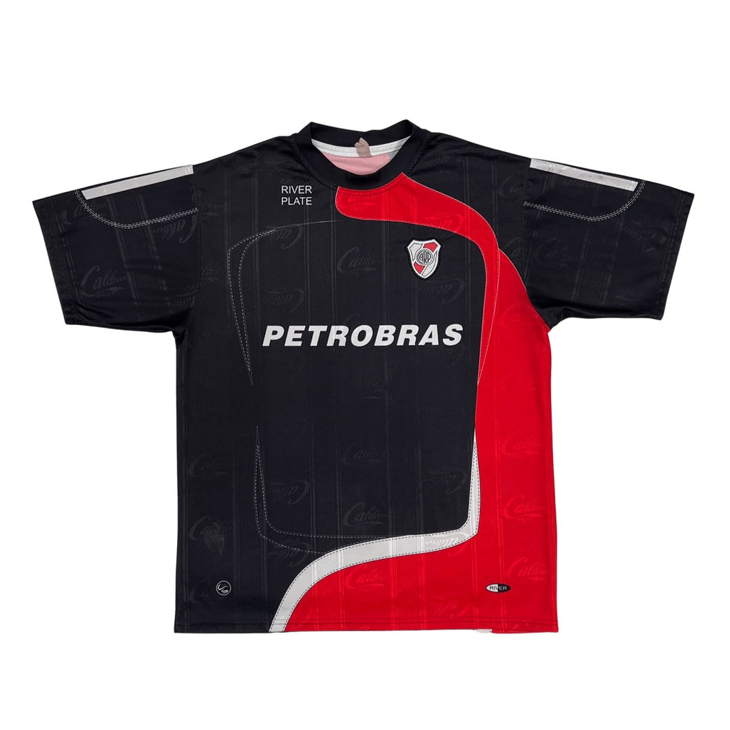 VINTAGE RIVER PLATE FOOTBALL JERSEY