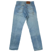 Load image into Gallery viewer, LEVI&#39;S 506 LIGHT WASH JEANS
