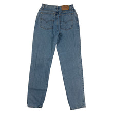 Load image into Gallery viewer, LEVI&#39;S 550 RELAXED FIT TAPERED LEG MEDIUM LIGHT WASH JEANS
