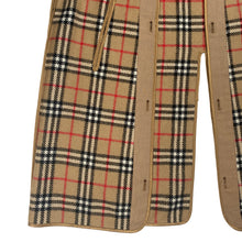 Load image into Gallery viewer, VINTAGE BURBERRYS&#39; NOVA CHECK TRENCH COAT LINER
