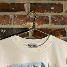 Load image into Gallery viewer, VINTAGE WALT DISNEY WORLD &quot;MAGIC KINGDOM&quot; GRAPHIC TEE
