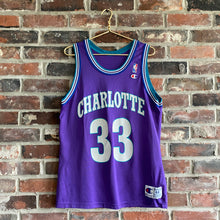 Load image into Gallery viewer, VINTAGE CHARLOTTE HORNETS MOURNING #33 CHAMPION NBA JERSEY
