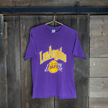 Load image into Gallery viewer, VINTAGE 1980’S SS LOS ANGELES LAKERS NBA GRAPHIC TEE
