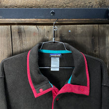 Load image into Gallery viewer, VINTAGE PATAGONIA SYNCHILLA QUARTER BUTTON-UP FLEECE BROWN/RED
